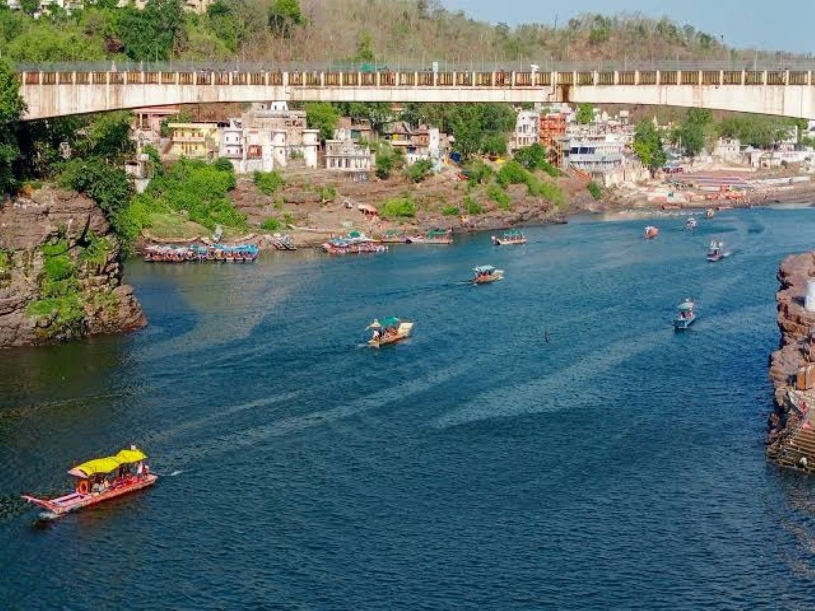 Madhya Pradesh, Gujarat, Rajasthan and Maharashtra signed an agreement in New Delhi resolve a long-pending payment dispute related to the Narmada Project